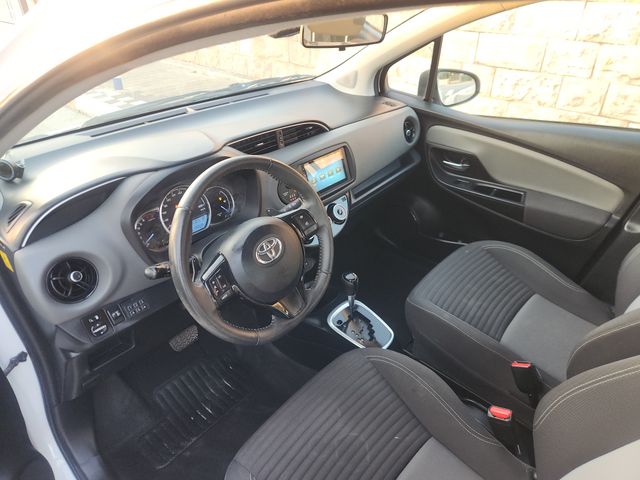 טויוטה יאריס