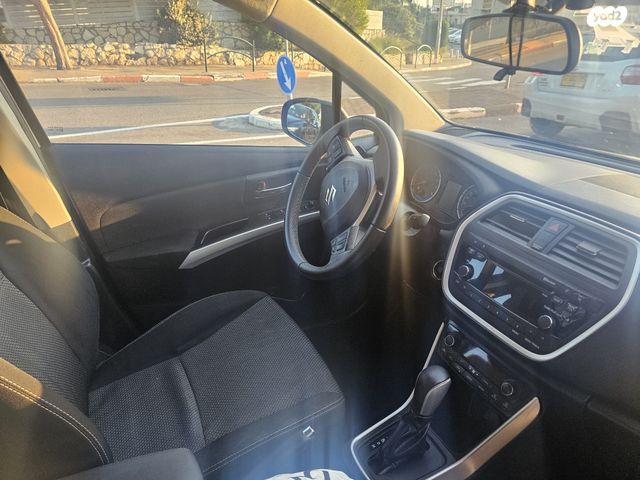 מודעת רכב סוזוקי קרוסאובר