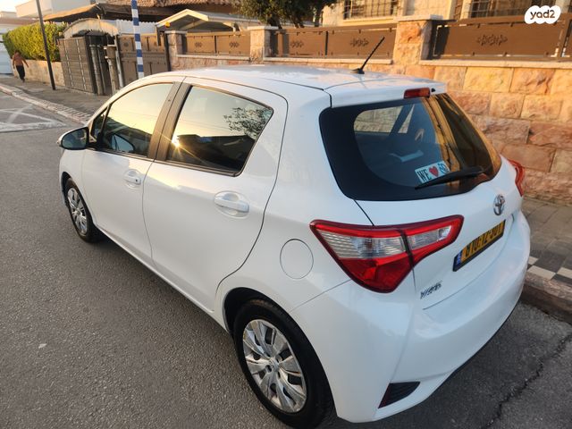 מודעת רכב טויוטה יאריס