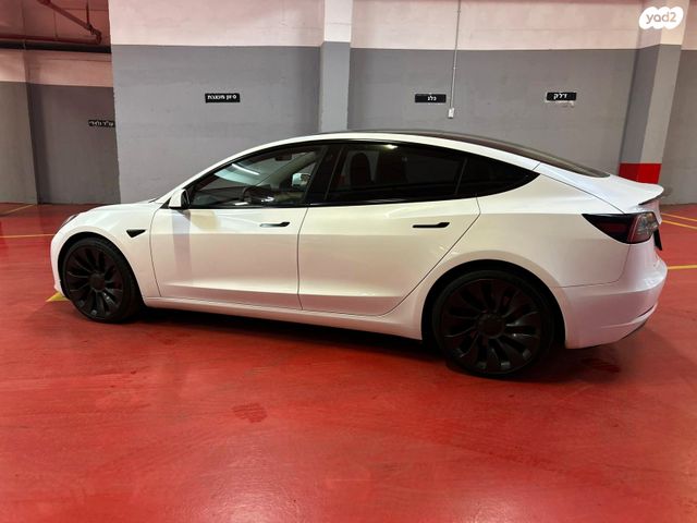 טסלה מודל 3
