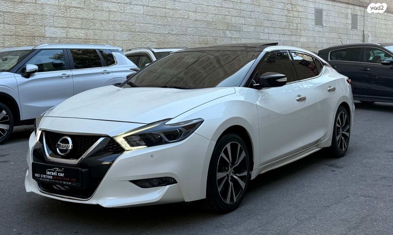 ניסאן מקסימה