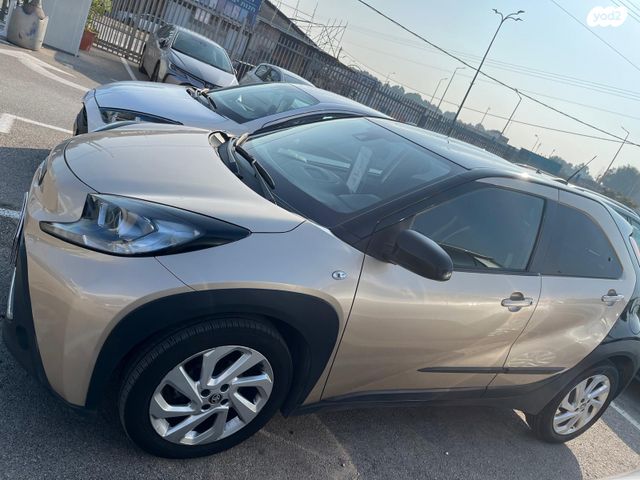 מודעת רכב טויוטה אייגו X