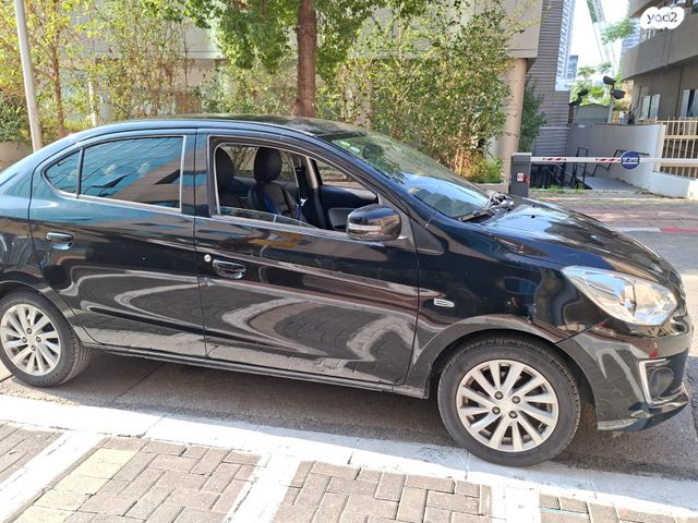 מיצובישי אטראז'