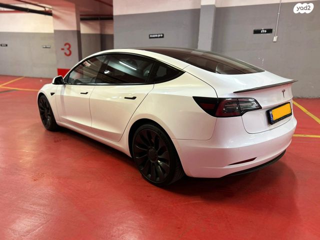 טסלה מודל 3