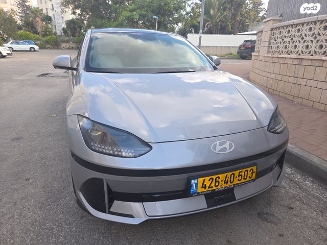 יונדאי איוניק 6