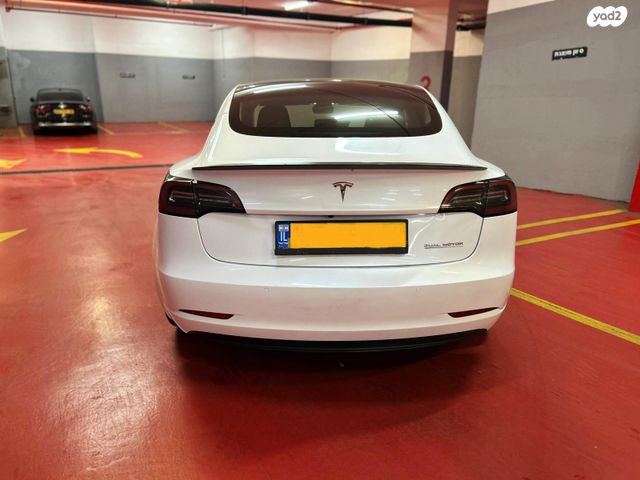 טסלה מודל 3