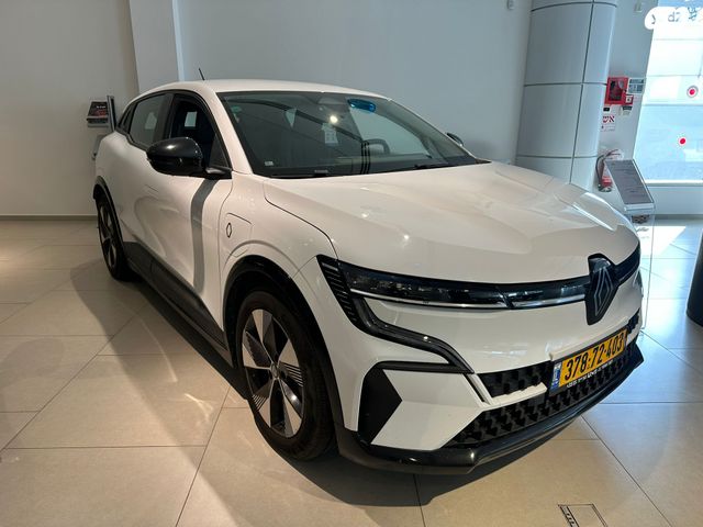 מודעת רכב רנו מגאן E-Tech