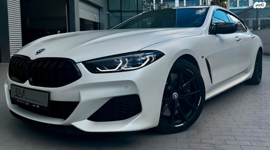 מודעת רכב ב מ וו סדרה 8