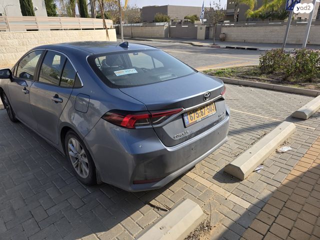 טויוטה קורולה