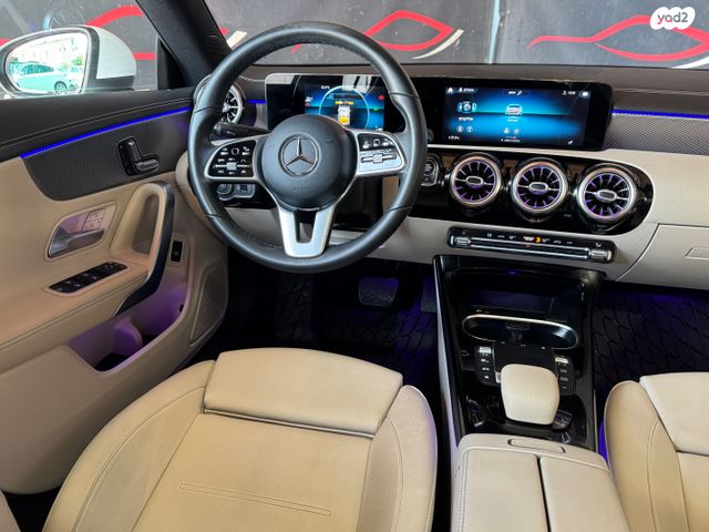 מרצדס-בנץ CLA