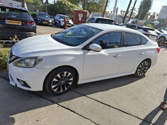 ניסאן סנטרה