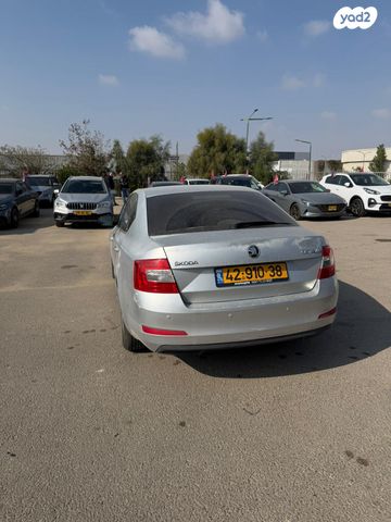 סקודה אוקטביה 