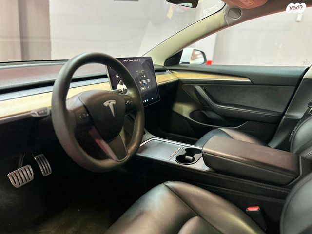 טסלה מודל 3