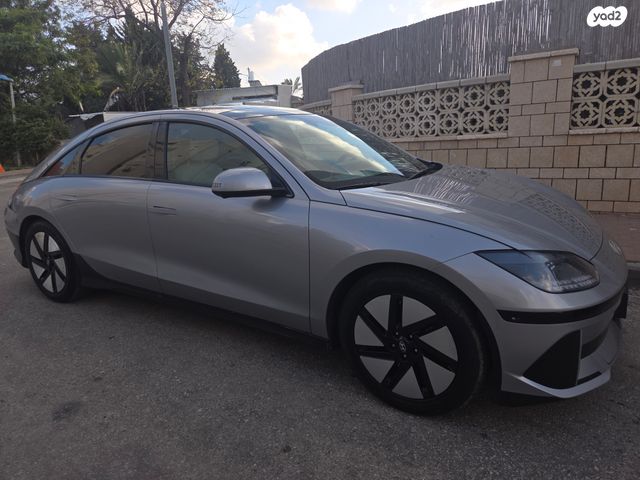 יונדאי איוניק 6