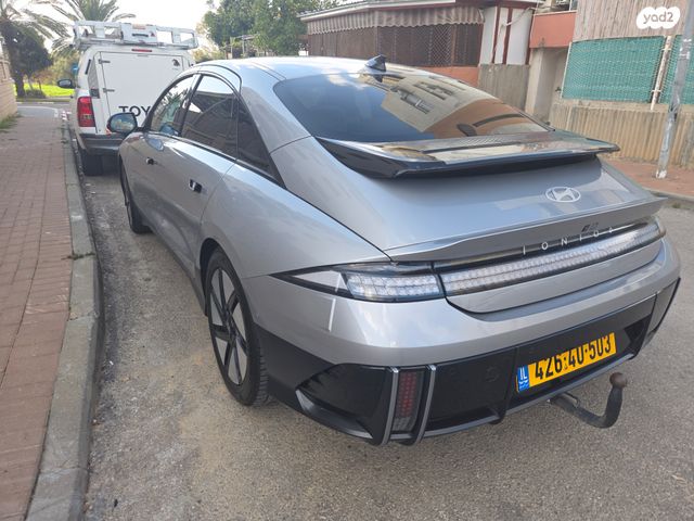 יונדאי איוניק 6