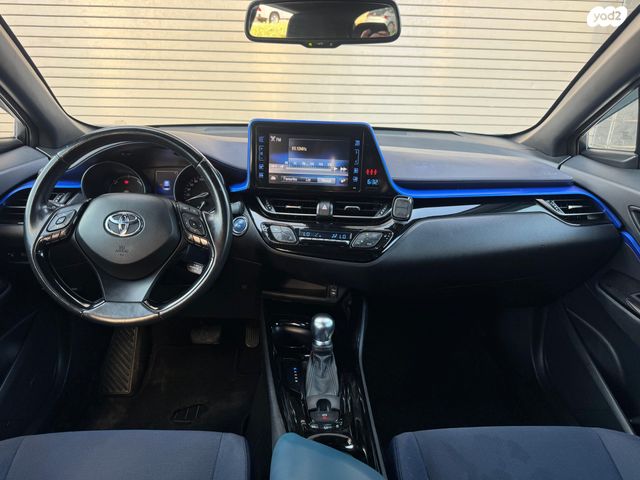 טויוטה C-HR