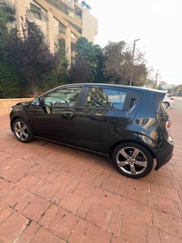 שברולט סוניק