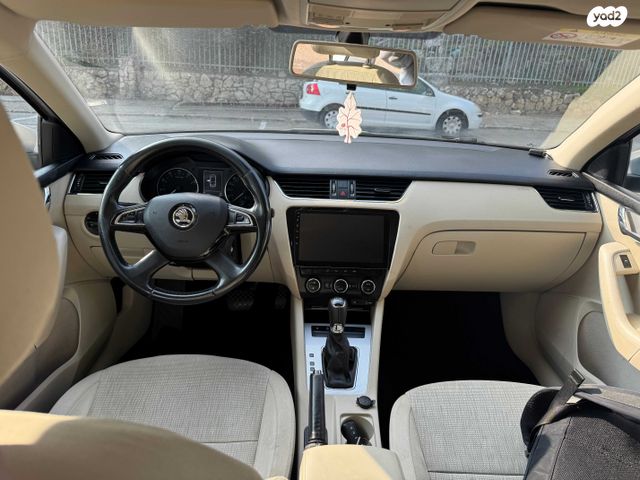 סקודה אוקטביה