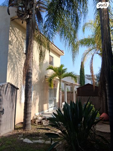 דרך הלולים 152