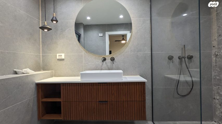 דירה, נעמי שמר 7, גלי ים, קרית ים