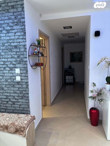 דירה, שדרות המעפילים 10, ארגמן, נס ציונה