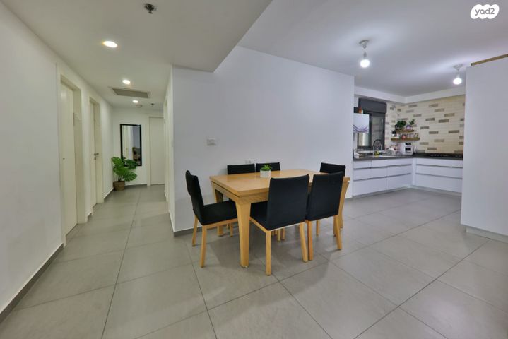 דירה, עפרה חזה 4, משכנות האומנים, קרית מוצקין