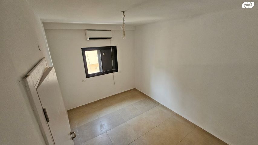 דירה, ארלוזורוב 73, עצמאות יוספטל, בת ים