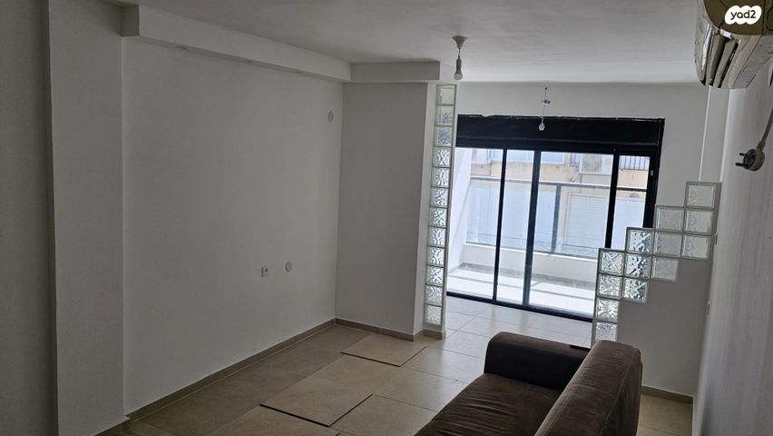 דירה, ארלוזורוב 73, עצמאות יוספטל, בת ים