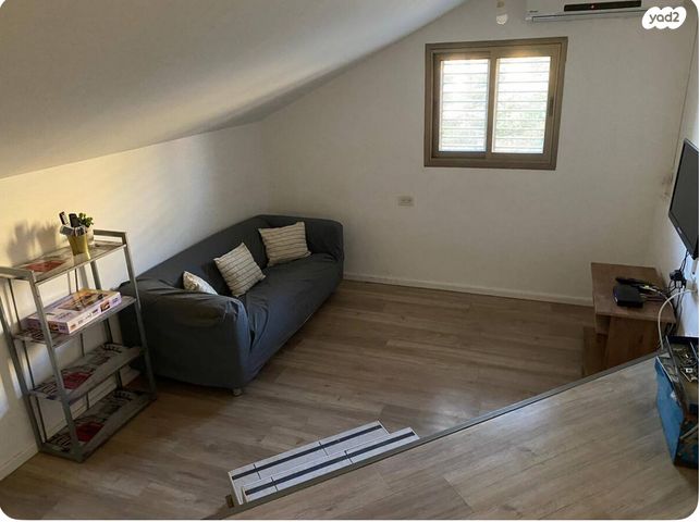 יעקב אורלנד 5