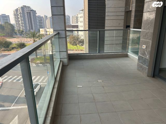 דירה, שדרות הרב משה שמואל שפירא 4, פארק המושבה, באר יעקב