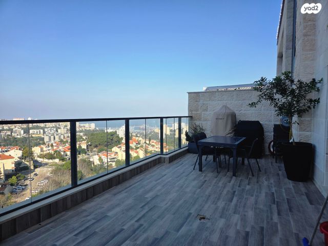 דופלקס, יהורם גאון 7, גבעת זמר, חיפה