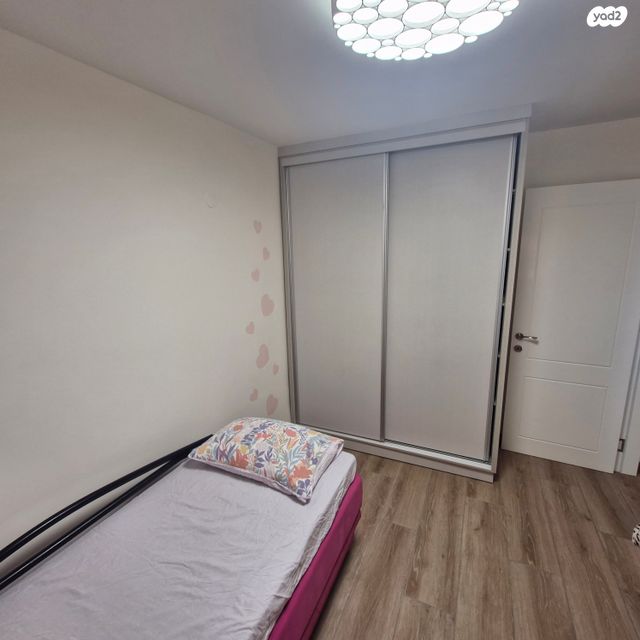 דו משפחתי, המרגנית 24, נוף העמק, יקנעם עילית