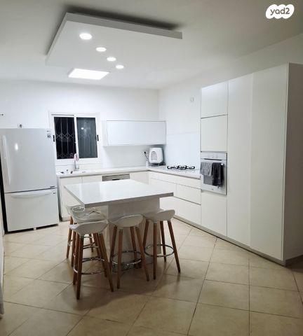 זבולון המר 25