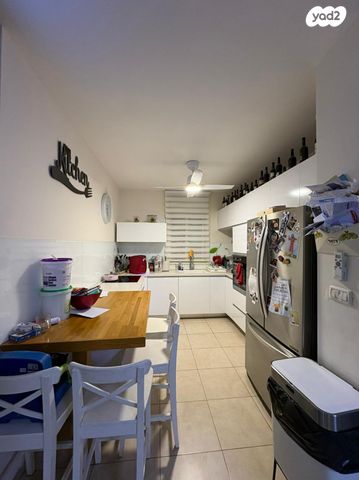 בית פרטי/ קוטג', חנוך לוין 10, קרית האמנים, מצליח, רמלה