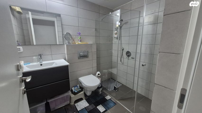 דירה, שטרן 10, קיראון, קרית אונו