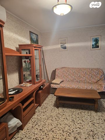 דירת גן, יוסף חיים 3, בן גוריון, שדרות