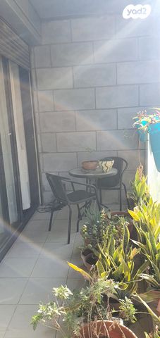 דירה, הנוטרים 10, מרכז, הרצליה