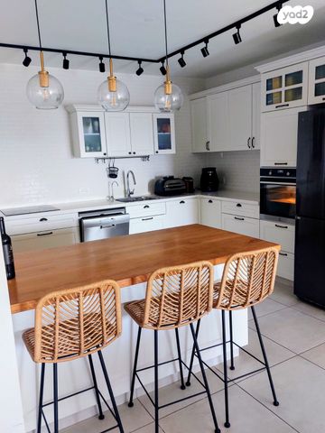 דירה, אהבת אדם 50, שרונה, כפר יונה