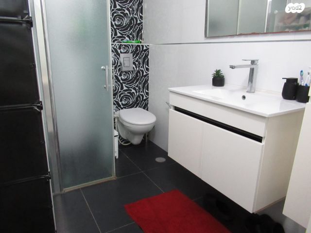 דירה, הרב יצחק נסים 104, נווה ים, אשקלון