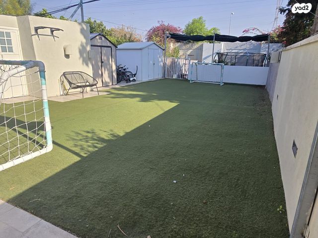 דו משפחתי, הסביון 8, קרית ההגנה, רחובות