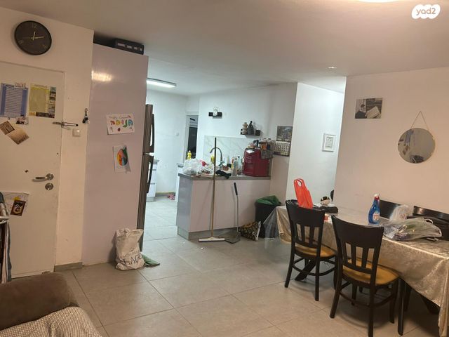 הגיבורים 528