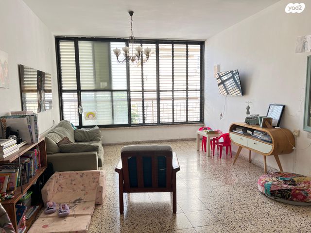 סמטת בצלאל 6