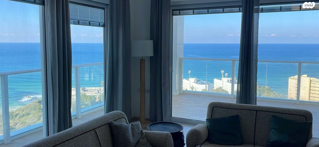 שדרות רחבעם זאבי 1