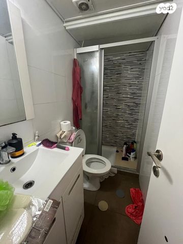 דירה, קריניצי 5, שכונת יהלום, מרכז העיר ב, רמת גן