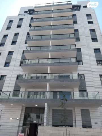 דירה, הגפן 2, כרמי הנדיב, אחוזת רוטנר, קרית מלאכי