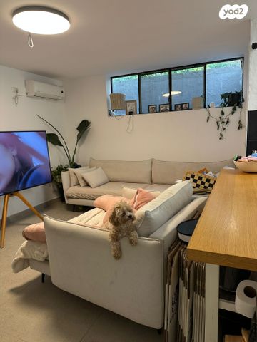 מרתף/ פרטר, הורדים 6, בית יצחק שער חפר, בית יצחק שער חפר