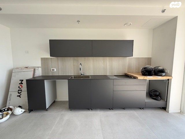 דירה, ארלוזורוב 82, שכונת הראשונים, רמת גן