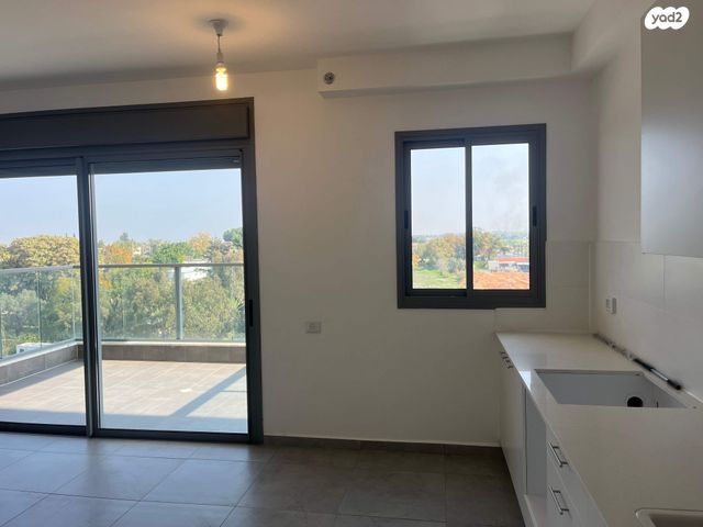 דירה, לאה גולדברג 1, תלמי מנשה, באר יעקב