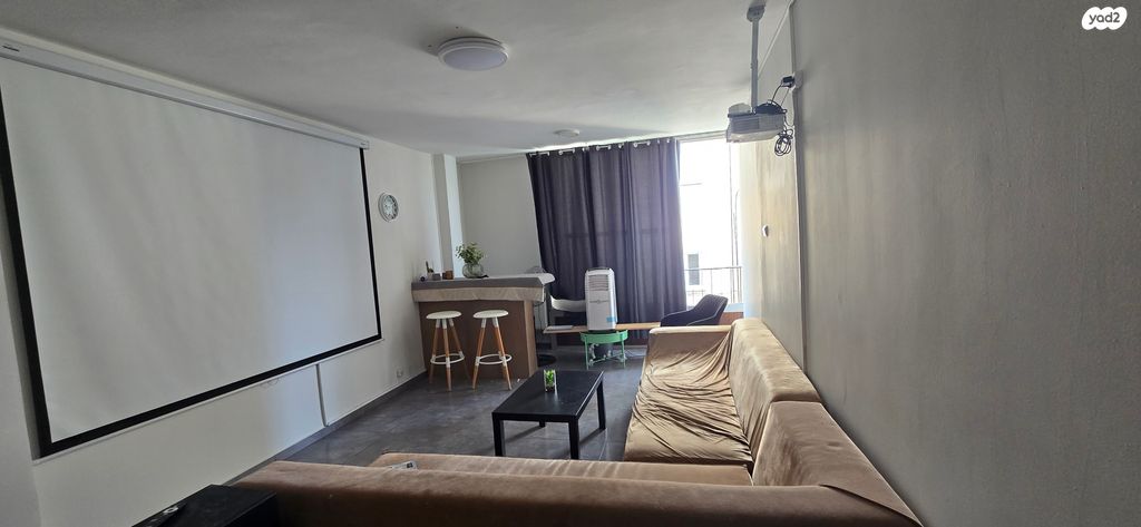 דירה, הרצל 33, רמב"ם, ראשון לציון