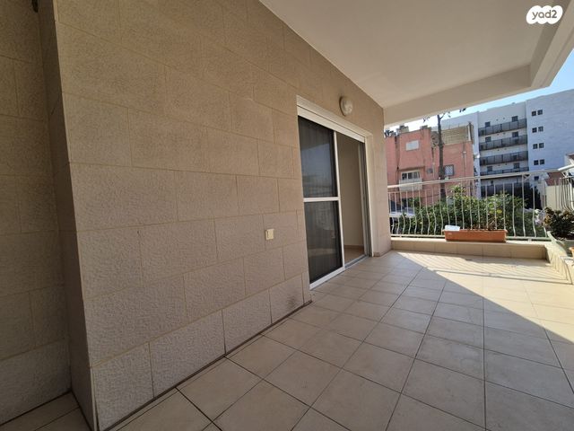 דירה, הראשונים 46, קרית חיים מזרחית, חיפה